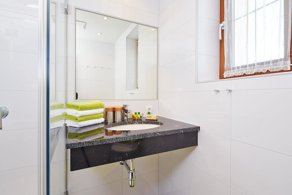 Am Sonnhof Apartment Langenfeld Room photo