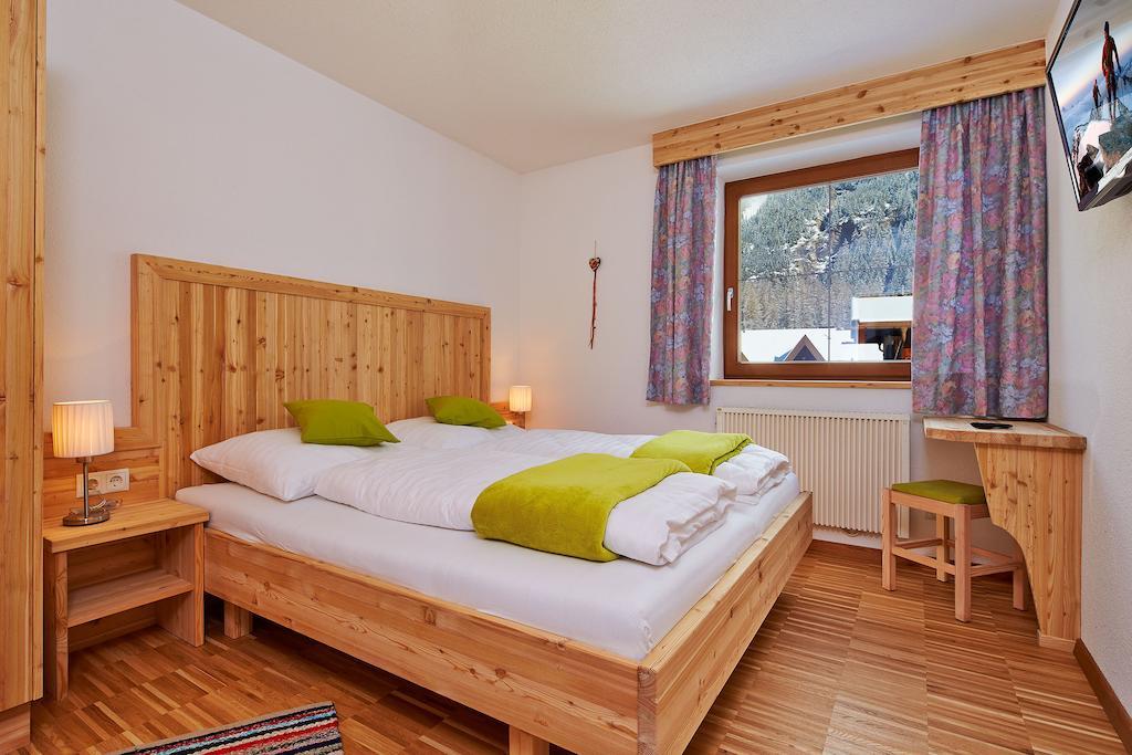 Am Sonnhof Apartment Langenfeld Room photo